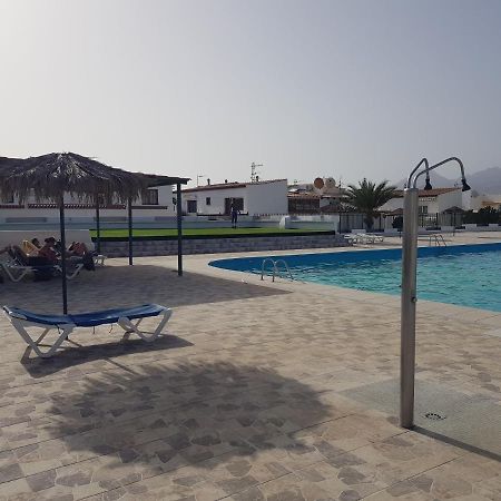 Apartamento Junto A La Piscina 阿罗纳 外观 照片