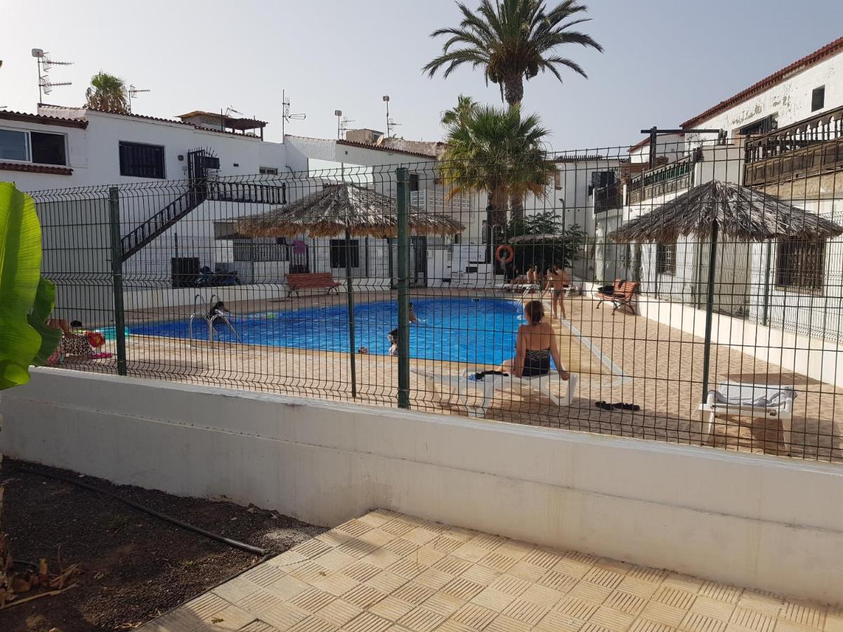 Apartamento Junto A La Piscina 阿罗纳 外观 照片
