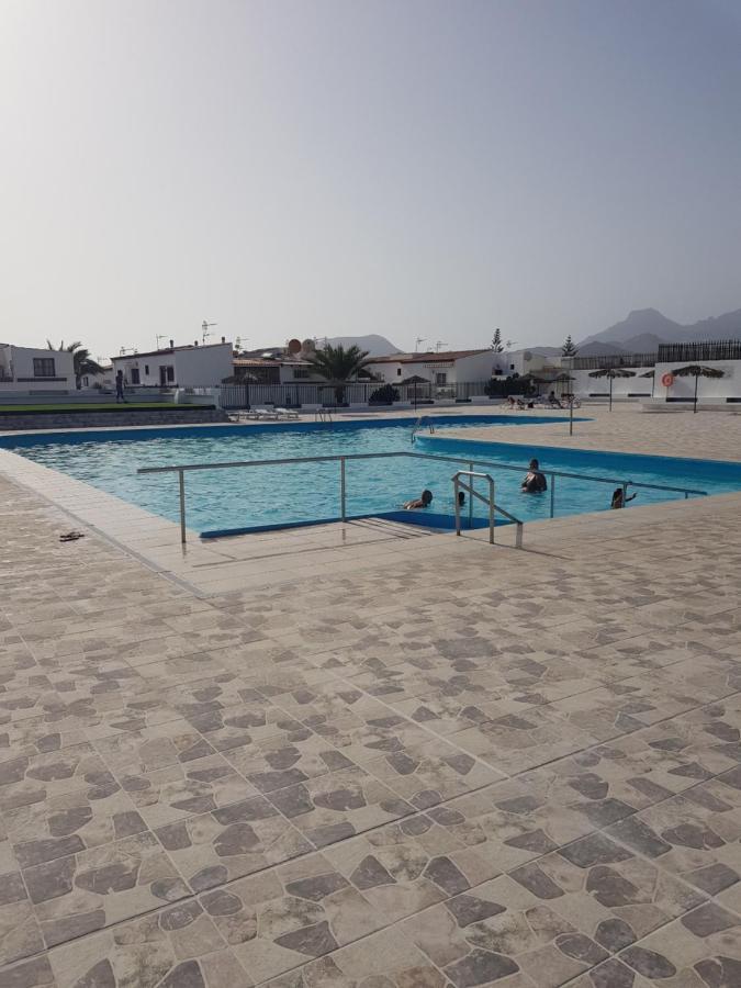 Apartamento Junto A La Piscina 阿罗纳 外观 照片
